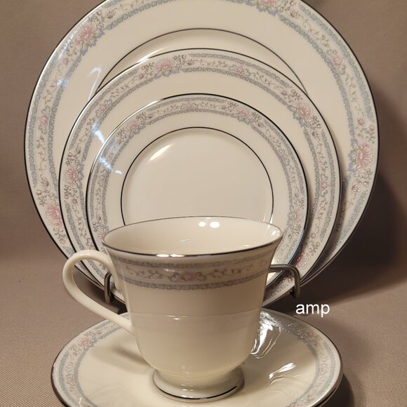 Lenox Charleston Place Setting (5 pieces) EXCELLENT! - Picture 1 of 6